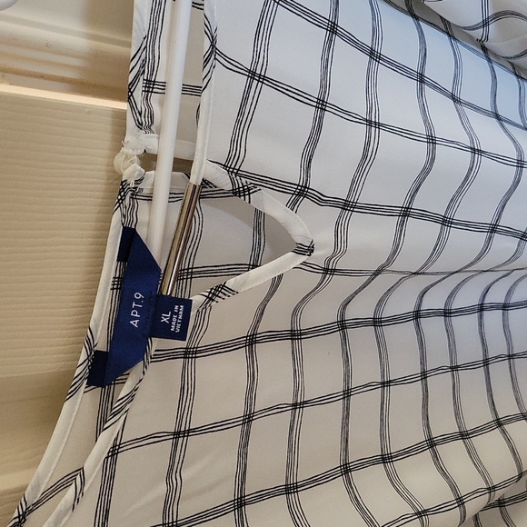 Nwt blouse top - Picture 3 of 4